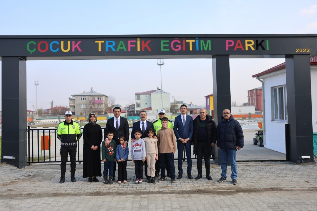 Vali Ercan Turan, Trafikte bilinçli nesiller bu parkta yetişiyor!