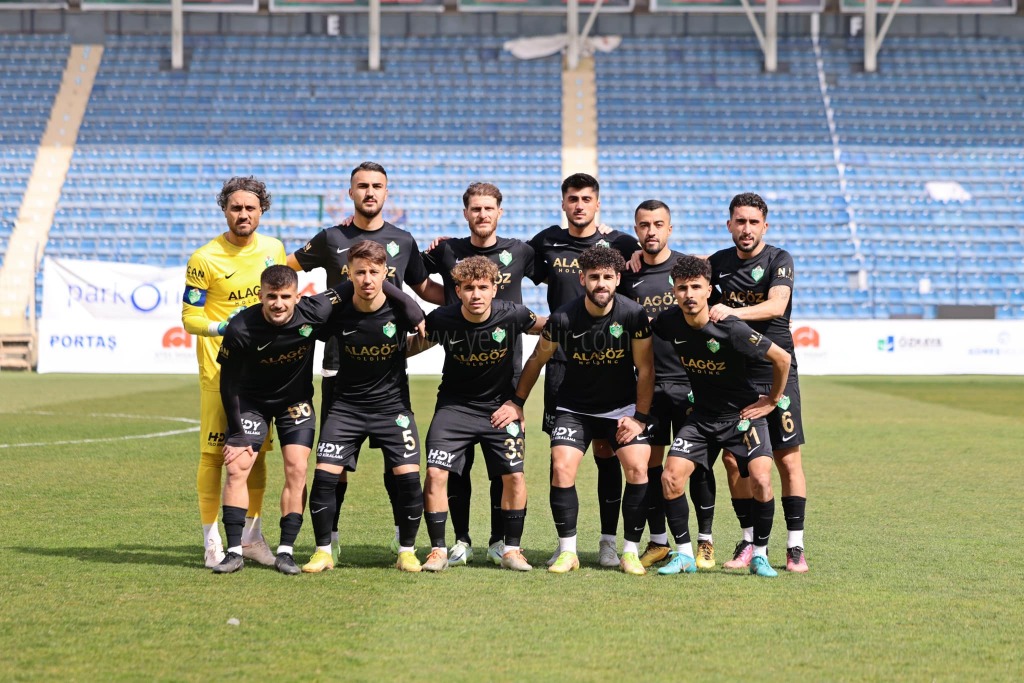 Alagöz Holding Iğdırspor  2. Lig Lideri Çorum FK'yı 2-0 Yendi