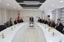 Vali  Ercan Turan, İl Milli Eğitim Müdürlüğünü ziyaret etti