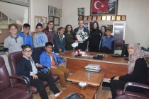 Hazar Koleji öğrencileri basın bayramını kutladı