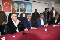 Ak Parti Milletvekili Adayları Cantürk Alagöz ve  Ahmet Tutulmaz  partiler ve vatandaşlarla bayramlaştı