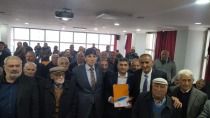 Mevcut Başkan Mustafa Güzelkaya Belediye Başkanlığı İçin Adaylığını Açıkladı