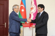 Rektör Alma, Azerbaycan’da Özel Hazar Üniversitesi’ni Ziyaret Etti