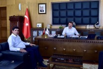 Rektör Alma, Kahramanmaraş Büyükşehir Belediye Başkanı Fatih Mehmet Erkoç’u Ziyaret Etti