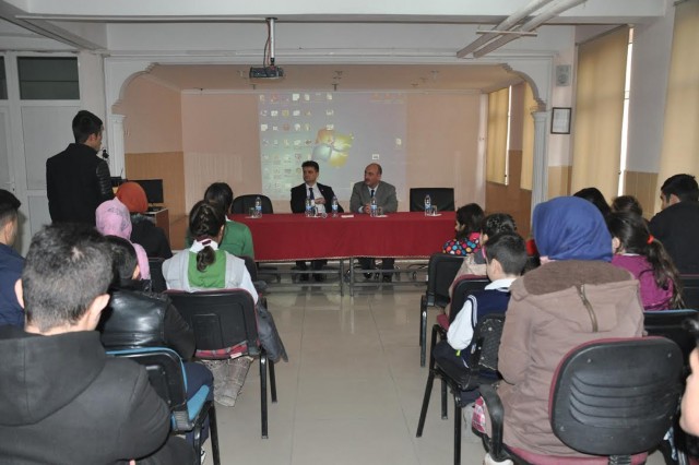 Vali Yardımcısı Muhlis Arslan Okul Meclis Başkanlarını Dinledi