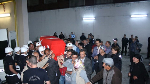 Şehit Polis Olgun Kurbanoğlu'nun Naaşı Memleketi Kars'a Getirildi