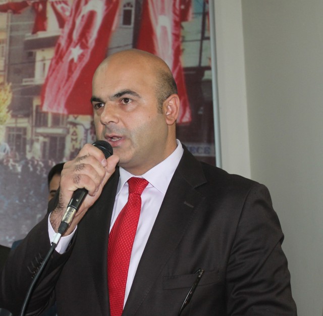 Ak Parti Tuzluca Belediye Başkanı Ahmet Sait Sadrettin Türkan'ın Adaylık Durumu ile İlgili Basın Açıklaması Yaptı