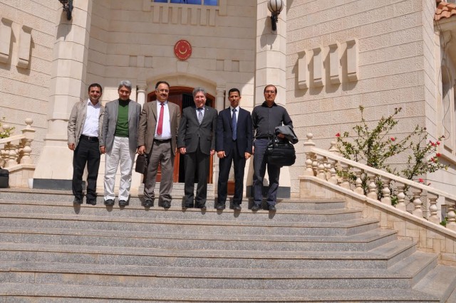 Rektör Yılmaz Yemen’de Tika Koordinatörü  Ve Sanaa Büyükelçisini Ziyaret Etti