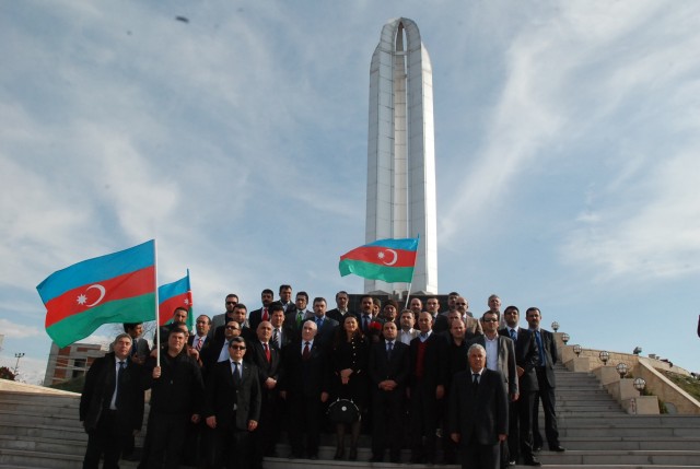 Azerbaycan Milletvekilleri Iğdır'da