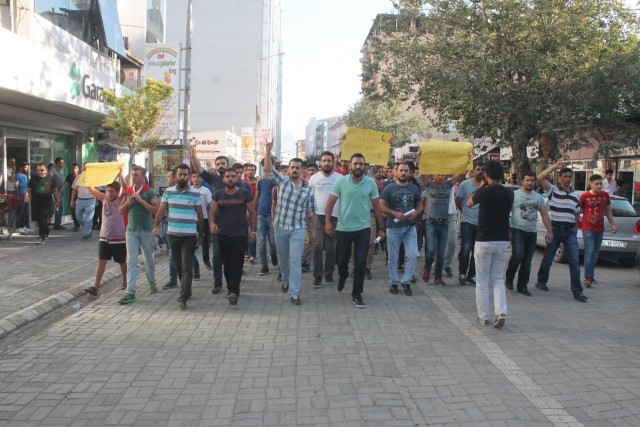 Şehit Polis İçin Yürüyüş Düzenlendi