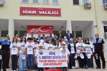 Vali Ahmet Pek, Çanakkale'ye Gidecek Öğrencileri Uğurladı