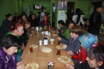 Karakoyunlu ilçesi Bakım ve Rehabilitasyon Merkezi sakinleri kahvaltıda bir araya geldi