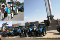 Traktörle dünya turuna çıkan Güney Koreli Çiftçi Iğdır’da 