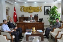 Eczacıbaşı Holding Yetkilileri Vali Amir Çiçek'i Ziyaret Etti