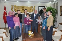 Karakoyunlu Rehabilitasyon Merkezindeki Bayanlardan Vali Amir Çiçek’e Ziyaret