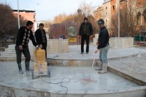 Haydar Aliyev Anıtı Onarılıyor