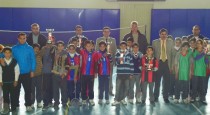 Iğdır'da Badminton Müsabakaları Yapıldı